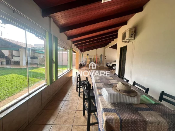 Imagem Casa com 4 dormitórios à venda, 400 m² por R$ 1.900.000,00 - Vila de Furnas - Itumbiara/GO