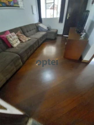 Imagem Casa no Jardim Hollyood - SBC , com 02 dormitórios , suite, quarto de empregada com wc, 2 vagas.