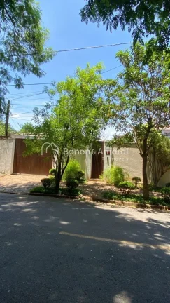 Imagem Localizada ao lado do tradicional Colégio Rio Branco, esta charmosa casa oferece conforto, lazer e ...