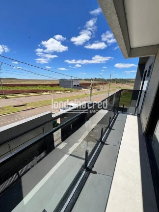 Imagem Casa assobradada mobiliada, 3 suítes com sacada, closet, piscina, churrasqueira, placas solares, 4 vagas, casa inteligente e acabamento premium