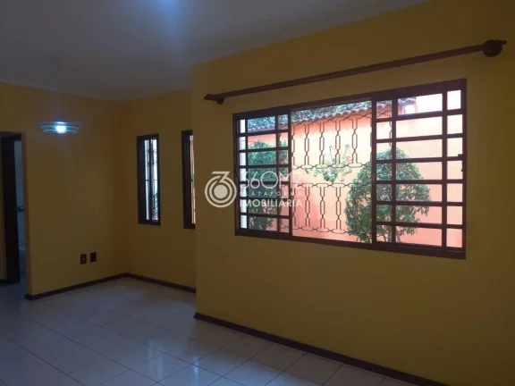 Imagem Sobrado para Venda em Atibaia / SP no bairro Jardim do Lago
