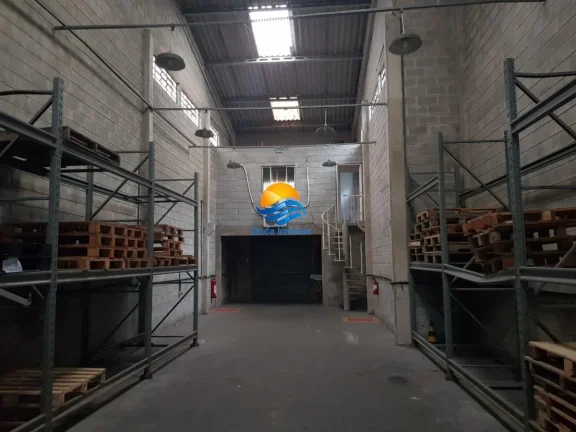 Imagem Galpão para venda em Santos no centro.