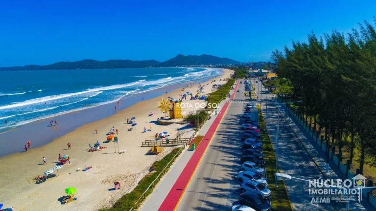 Imagem Marlim Branco Cobertura 3 suítes com piscina à venda Praia Mariscal Bombinhas SC