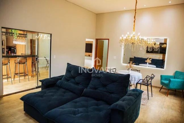 Imagem Casa com 3 dormitórios à venda, 220 m² por R$ 730.000,00 - Karfan - Itumbiara/GO