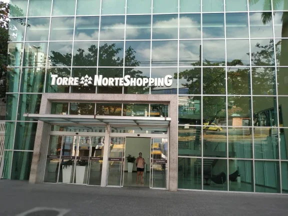Sala Comercial na torre do Norte Shopping 45m2 toda reformada