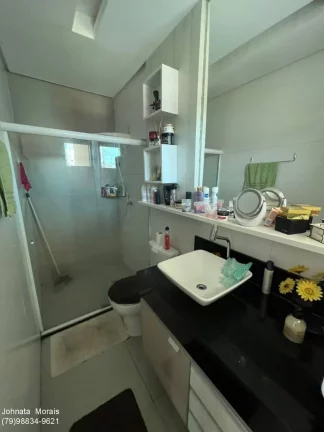 Imagem Casa à Venda em Rua Pública no Bairro 18 do Forte - Confira os Detalhes!