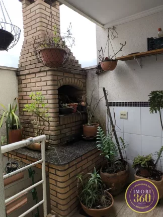 Imagem Condomínio fechado com 02 dormitórios e 01 suíte com 02 vaga de garagem