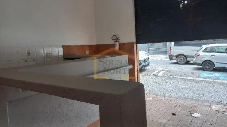 Imagem Salão comercial no centro do Bom Retiro, com banheiro e escritório. Pode ser integrado ao imóvel ...