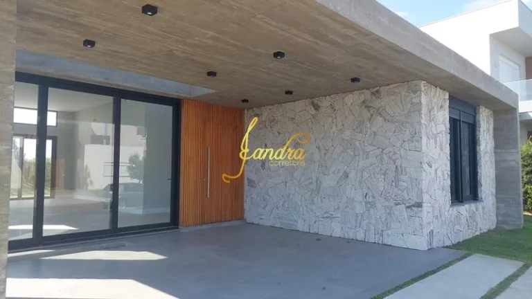 Imagem Casa térrea com 4 suítes e beira de lago