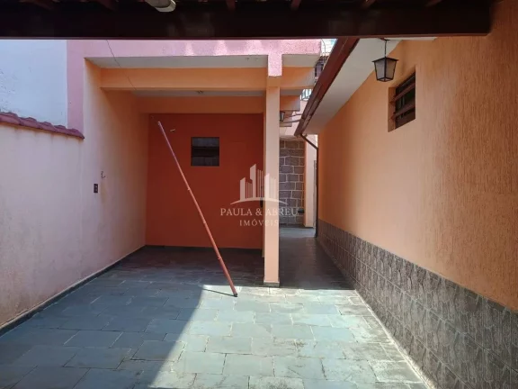 Imagem Excelente Casa 209m² (frente 11,5metros), Financia, 2 Dormitórios, Sala, Copa, Cozinha, 2 Banheiros, Área de Lazer com Churrasqueira na Vila Dirce, Mauá-SP