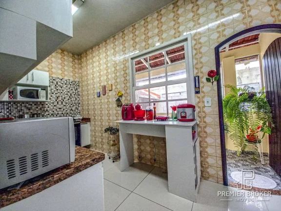 Imagem Casa à venda, 193 m² por R$ 850.000,00 - Várzea - Teresópolis/RJ