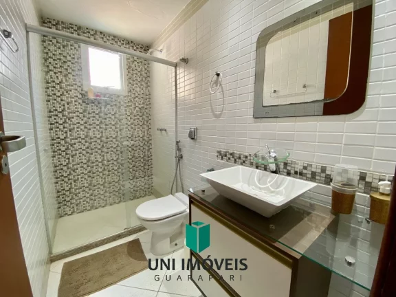 Imagem Apartamento à venda na orla de Peracanga, prédio com área de lazer ? Enseada Azul, Guarapari
