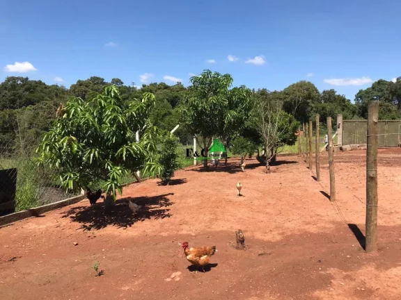 Imagem Chácara para Venda em Limeira, Área Rural de Limeira, 2 dormitórios, 1 banheiro, 4 vagas