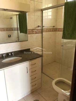 Imagem Casa à venda no Carlos Lourenço

Ótima casa térrea toda reformada em bairro de fácil acesso a V...