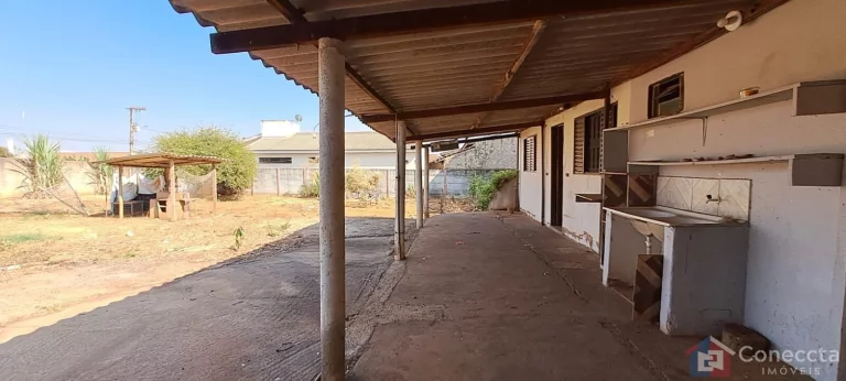 Imagem Lote + Casa nos Fundos à Venda no Bairro Planalto – Patos de Minas | Ótimo Negócio