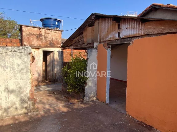 Imagem Casa com 3 dormitórios para alugar, 91 m² por R$ 800,00/mês - Setor Dona Marolina - Itumbiara/GO