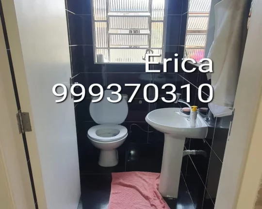 Imagem Casa térrea, com 3 quartos, 2 vagas, amplo quintal FL11