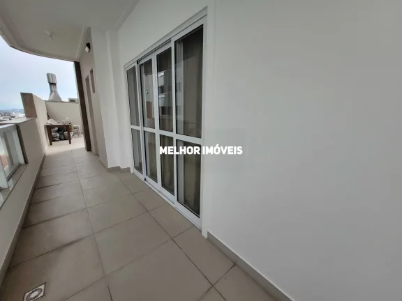 Imagem Apartamento Garden á venda com Piscina Privativa e 02 Vagas de Garagem no Edifício Mont Saint Michel no centro de Balneário Camboriú.