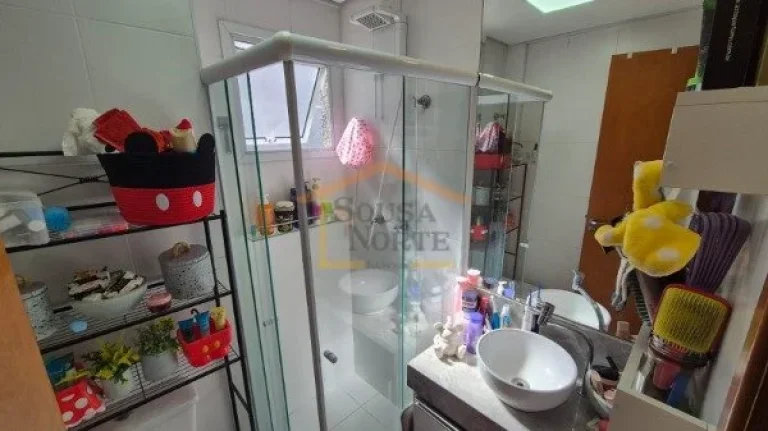 Imagem Lindo apartamento, em ótimo estado de conservação, silencioso, com ambientes amplos e planta bem ...