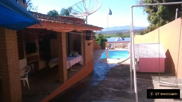 Imagem Casa de Campo em Atibaia/SP com Pé na Água p/ Financiamento - R$580.000!