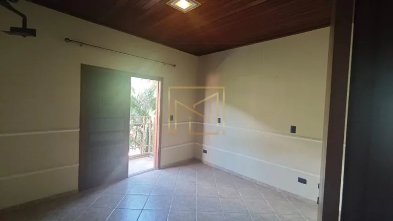 Imagem Residência Singular em Jardim Santana: Amplitude e Conectividade em Hortolândia