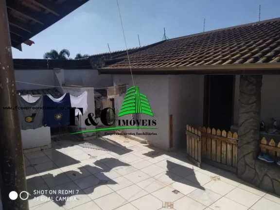 Imagem Casa para Venda em Limeira, Jardim Nova Itália, 3 dormitórios, 2 banheiros, 3 vagas