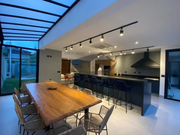 Imagem Casa a 50 metros da praia de Juquehy