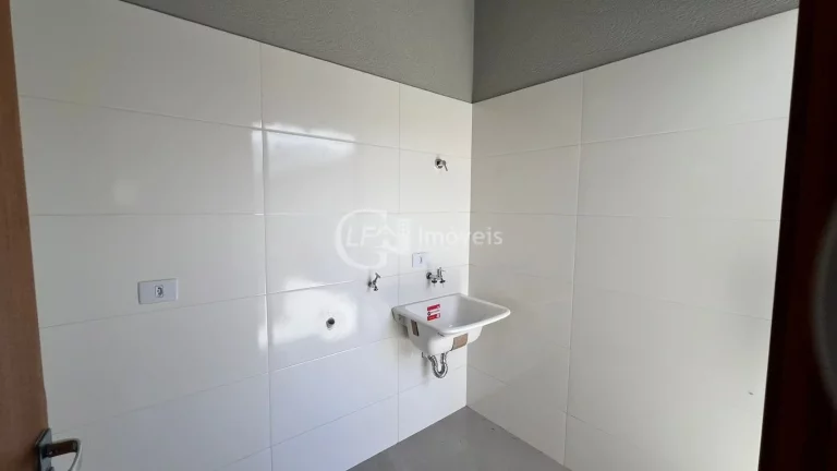 Imagem Imperdível Casa à Venda em Campo Grande-MS, Jardim Colibri II! 2 Quartos, 1 Suíte, 3 Salas, 2 Banheiros, 2 Vagas de Garagem - 171,00 m². Venha conferir!