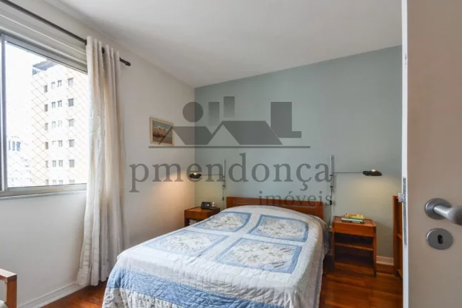 Imagem Apartamento com 142m² na Rua Sabará, 3 quartos (1 suíte) e 1 vaga.