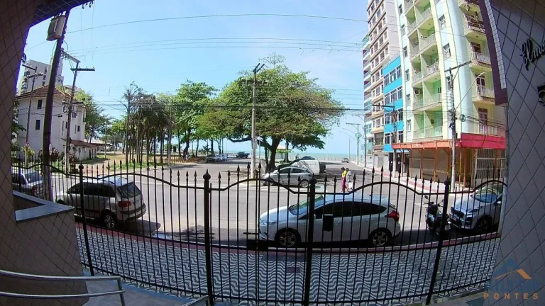 Imagem Apartamento com 2 Quartos + DCE à Venda no Centro - Guarapari/ES