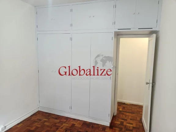 Imagem Apartamento Espaçoso e Moderno com 3 Dormitórios + Garagem com Infraestrutura para Carros Elétricos em Santos R$ 749 mil.