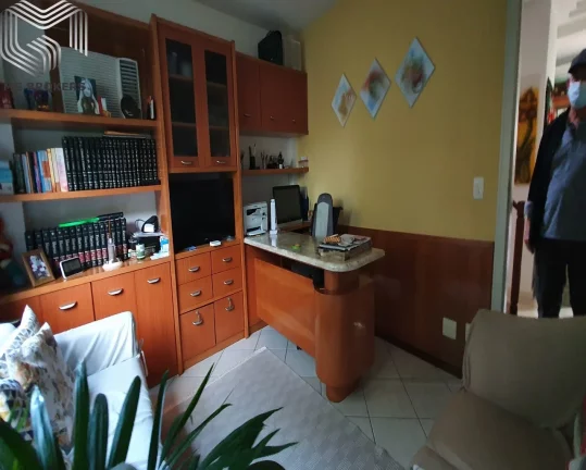 Imagem Casa em Condomínio de Alto Padrão no Recreio dos Bandeirantes, RJ: 3 suítes, 4 vagas, 558m² de luxo! Pfoximo a Praia