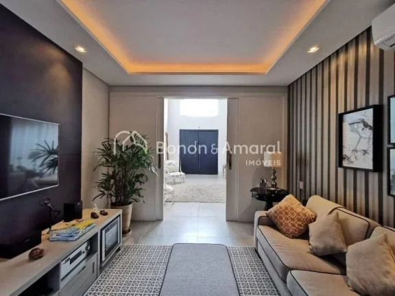Imagem Magnífica casa mobiliada, construída há apenas 4 anos. Casa moderna, com sala de estar com pé di...