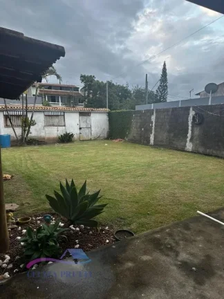 Imagem Casa Duplex com Terraço, Quintal Amplo e 160m² de Área Construída