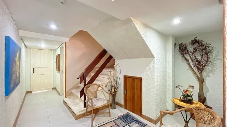 Imagem Cobertura à venda em Porto Alegre, Petrópolis, com 2 quartos, 131m2