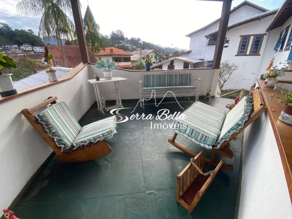 Imagem Casa com 4 dormitórios à venda, 150 m² por R$ 1.350.000,00 - Tijuca - Teresópolis/RJ