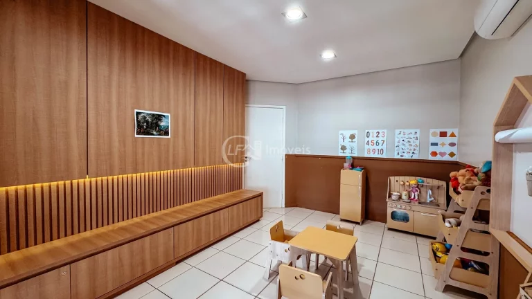 Imagem Imperdível: Casa à venda em Campo Grande-MS no Carandá Bosque II! 3 quartos, 2 suítes, 3 salas, 4 banheiros, 2 vagas, 180,41 m².