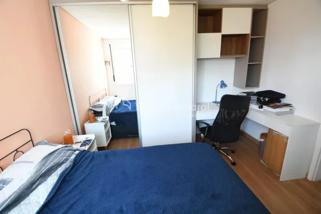 Imagem Localizado no charmoso bairro do Taquaral, este apartamento oferece uma combinação perfeita de con...