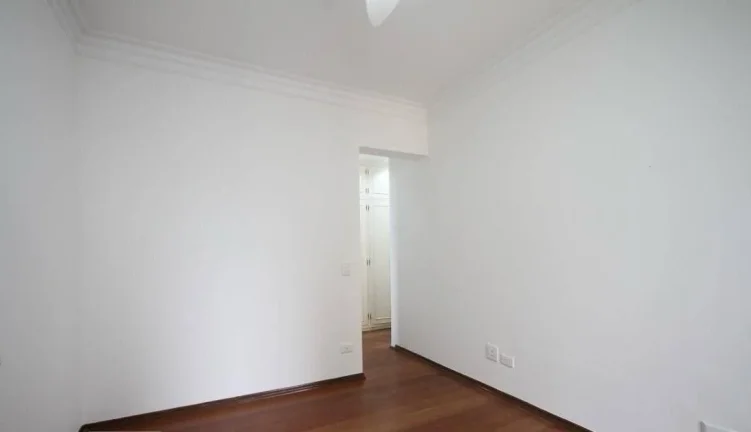 Imagem Ótimo Apto. no Klablin Rua Pedro Pomponazzi, localização excelente