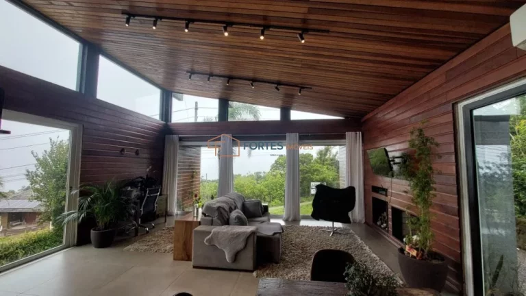 Imagem Fortes Imóveis Vende - Casa de Alto Padrão na Borussia