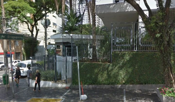 Imagem de fundo do Condomínio Mediterranee Jardim América 1162 em São Paulo