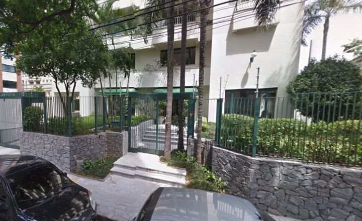 Imagem de fundo do Condomínio Vilandrea Jardim Europa em São Paulo